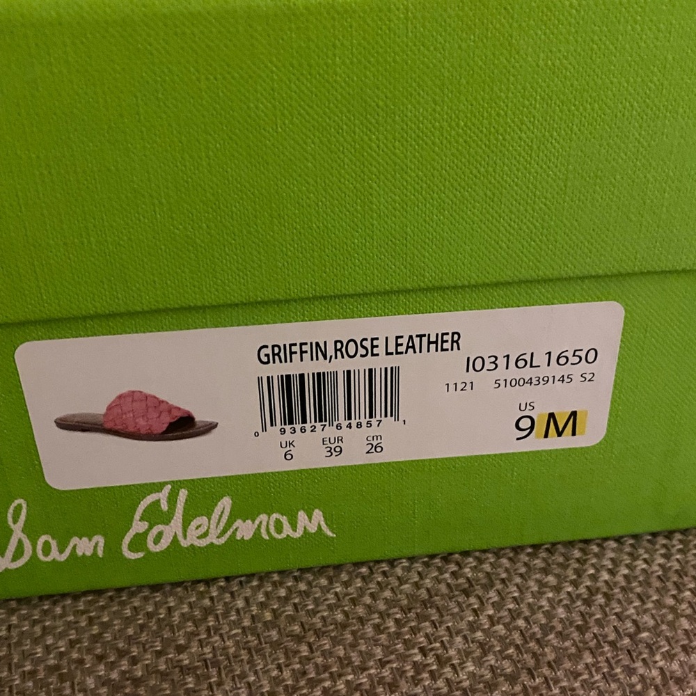 Pink Sam Edelman flat leather sandals